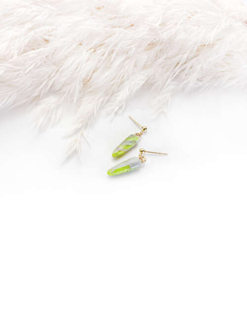 Exotic Neon Yellow Patricia - Image 4