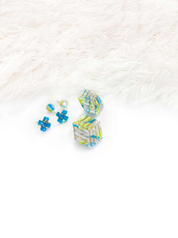 Exotic Marble Signature Medium Studs Pack